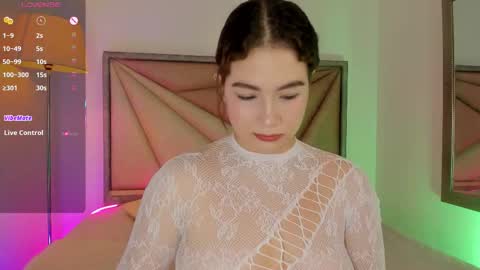 Snapshot of karenpautt chatting on 15, 10, 2025 Karen online show from 15, 10, 2025