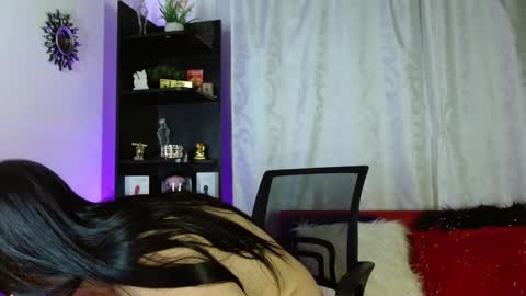 Snapshot of karime_lee chatting on 7, 1, 2025 karime lee online show from 7, 1, 2025