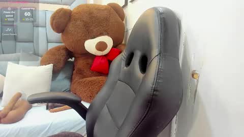 Karina online show from 28, 10, 2025