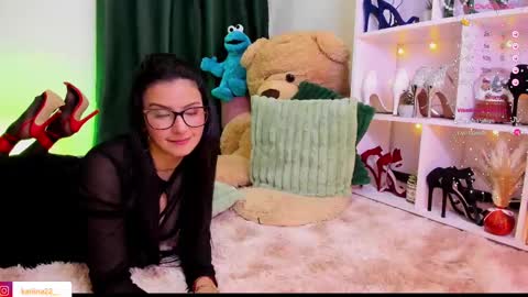 Karina  online show from 1, 3, 2025