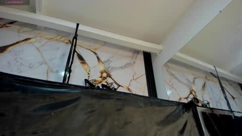 KarinaSimonz online show from 19, 12, 2025