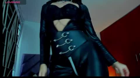 KARINNA  RAVEN online show from 23, 5, 2026