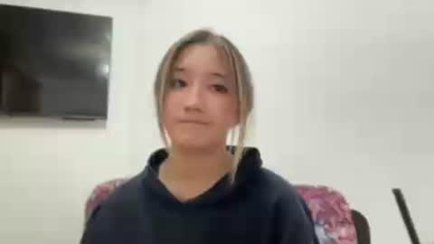 karissagius online show from 6, 7, 2026