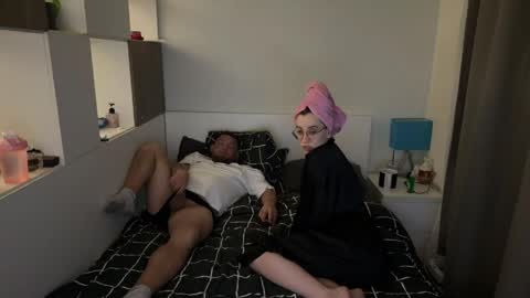 karl_and_klara online show from 24, 5, 2026