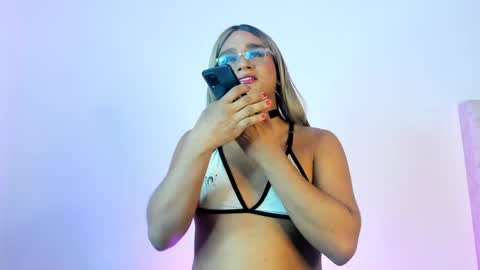 Snapshot of karla_dior chatting on 23, 1, 2025 DIOR online show from 23, 1, 2025