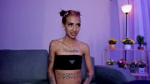 karlaslutskinny__ online show from 15, 11, 2025