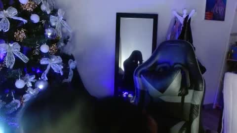 Snapshot of karlavittar chatting on 2, 12, 2025 karlavittar online show from 2, 12, 2025