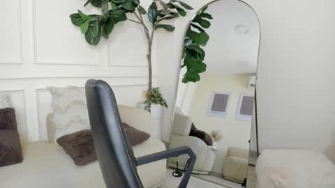 karlla_brown online show from 21, 11, 2025