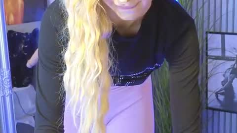 Julia online show from 18, 7, 2026