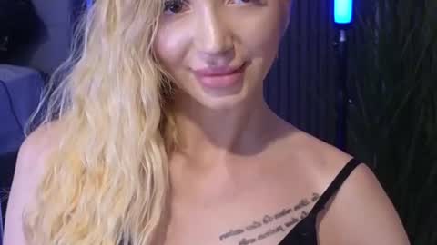 Julia online show from 22, 7, 2026