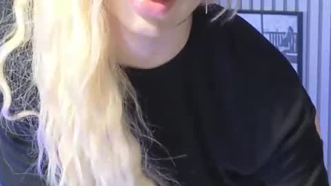 Julia online show from 23, 7, 2026
