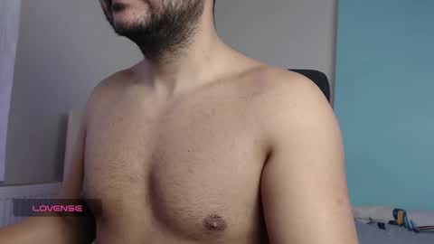 Snapshot of karnx_live chatting on 18, 12, 2025 Karn - click SHOW MORE to see all the videos and pics below online show from 18, 12, 2025