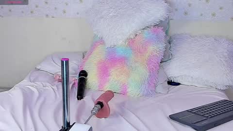 Snapshot of karol2023 chatting on 1, 2, 2025 Karol online show from 1, 2, 2025