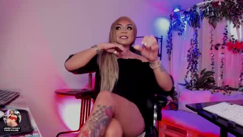Snapshot of karol_elegance_ chatting on 22, 5, 2026 karol online show from 22, 5, 2026