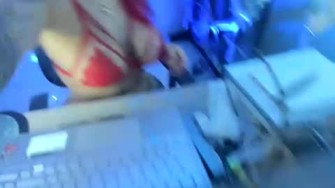 Snapshot of karol_milf__ chatting on 22, 12, 2024 kAROL MILF   online show from 22, 12, 2024
