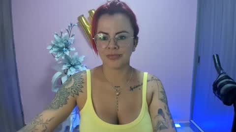 Snapshot of karol_milf__ chatting on 31, 12, 2024 kAROL MILF   online show from 31, 12, 2024