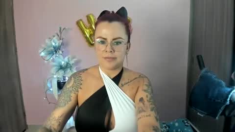 Snapshot of karol_milf__ chatting on 11, 1, 2025 kAROL MILF   online show from 11, 1, 2025