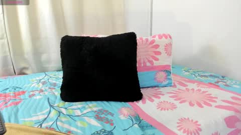 karol_w10 online show from 4, 3, 2025