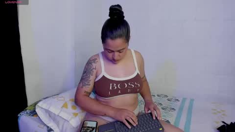 Snapshot of karolandmichel chatting on 3, 5, 2026 Karol and Michel online show from 3, 5, 2026