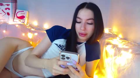 Snapshot of karolina_hottie_ chatting on 15, 1, 2025 Kira online show from 15, 1, 2025