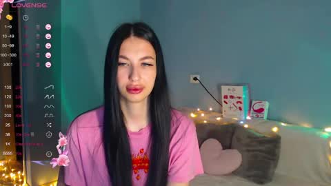 Kira online show from 5, 5, 2026