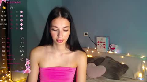 Kira online show from 4, 7, 2026