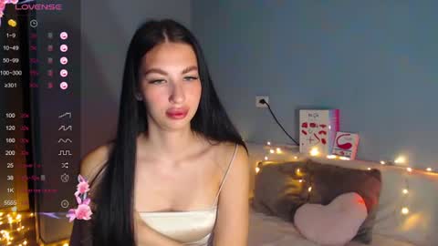 Kira online show from 24, 7, 2026