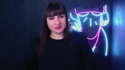 Caroline online show from 11, 12, 2024