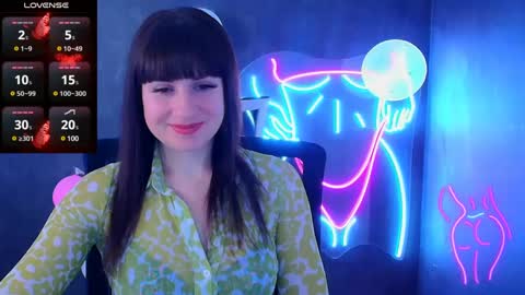 Caroline online show from 5, 3, 2025