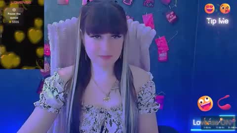 Caroline online show from 10, 5, 2026