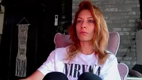 Snapshot of karoline121 chatting on 14, 7, 2026 karoline121 online show from 14, 7, 2026