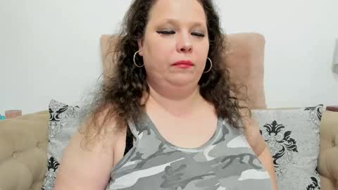 Snapshot of karolinejoyy chatting on 4, 3, 2026 KarolineJoyy online show from 4, 3, 2026