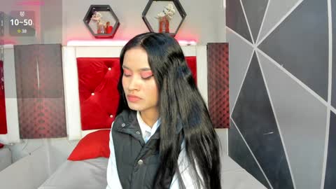 Karol online show from 1, 2, 2025