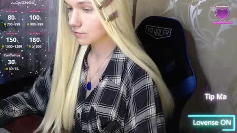 Snapshot of karolynafox chatting on 11, 3, 2026 Caroline Fox online show from 11, 3, 2026