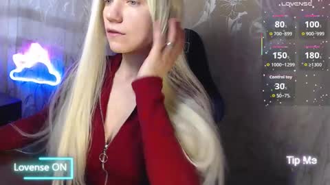 Snapshot of karolynafox chatting on 13, 3, 2026 Caroline Fox online show from 13, 3, 2026