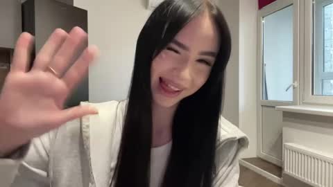Izzy online show from 28, 5, 2026