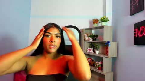 Snapshot of kassy_stone chatting on 7, 7, 2026 kassy Stone online show from 7, 7, 2026