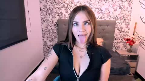 K A T A  H O O T online show from 10, 3, 2025