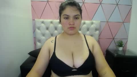 Snapshot of katalina_santana25 chatting on 26, 2, 2026 katalina santana25 online show from 26, 2, 2026