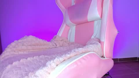 katalinaferreirax online show from 10, 3, 2026