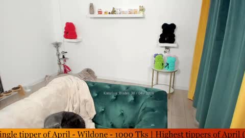    online show from 30, 4, 2026