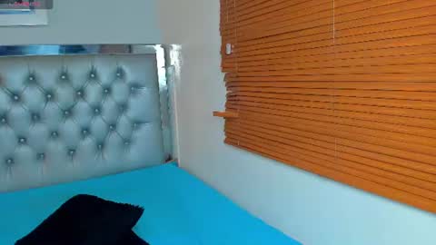 Snapshot of kate_pickman chatting on 4, 8, 2026 kate online show from 4, 8, 2026
