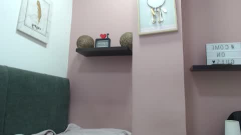 Kari online show from 1, 12, 2025