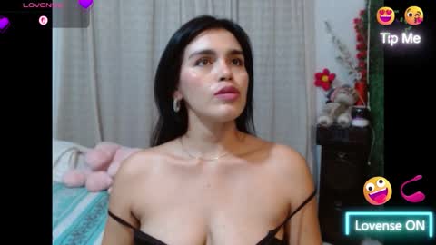 kateangelly online show from 5, 11, 2025