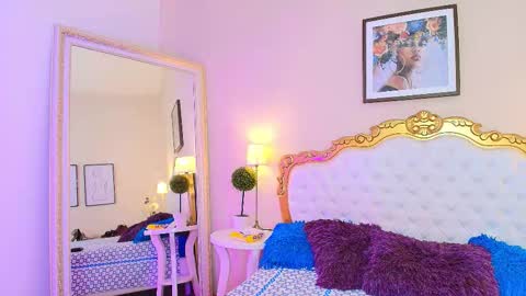 katee Martinez online show from 13, 9, 2025