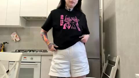 Snapshot of katelynnjenness chatting on 3, 2, 2026 Milana online show from 3, 2, 2026