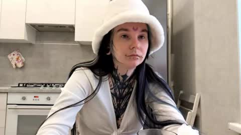 Snapshot of katelynnjenness chatting on 15, 2, 2026 Milana online show from 15, 2, 2026