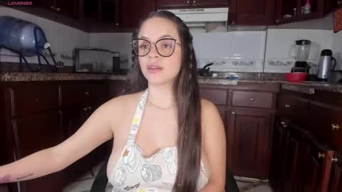 Snapshot of katemoorex chatting on 6, 2, 2026 KateMoorex online show from 6, 2, 2026