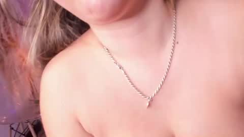 KateMoorex online show from 9, 7, 2026