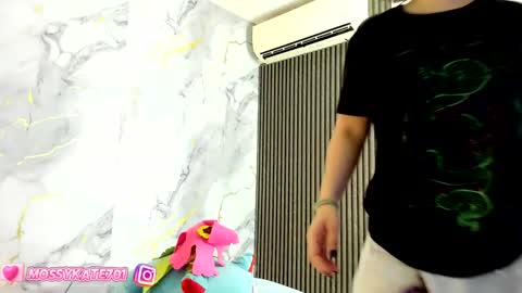 Im Katherine but call me Kate  online show from 30, 1, 2025